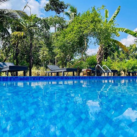 Sigiriya River Side Resort Exterior photo