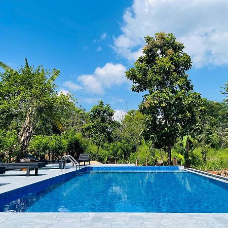 Sigiriya River Side Resort Exterior photo
